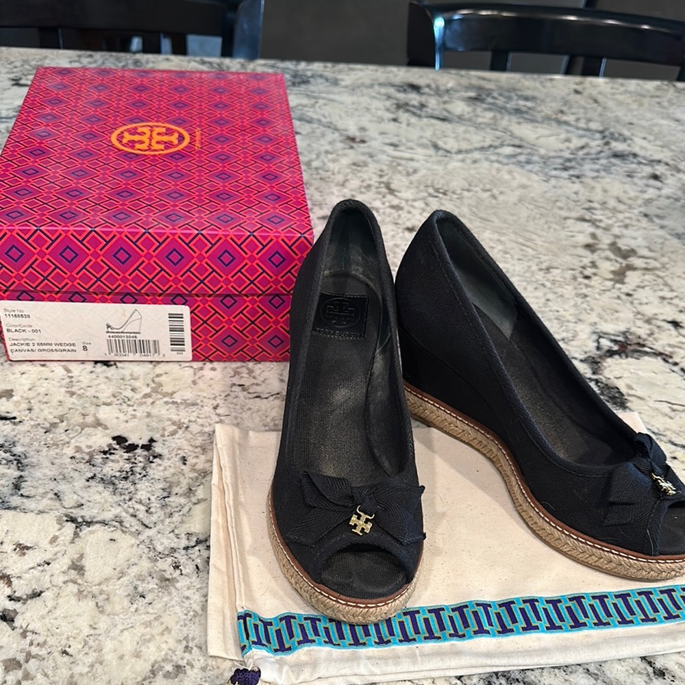 Tory Burch Black Wedge Shoes Elegant Design